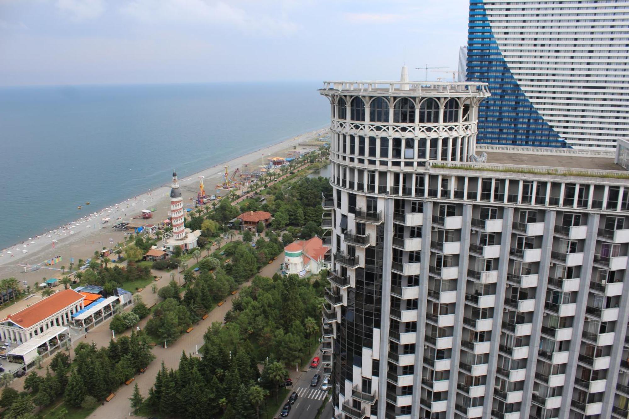 Orbi Sea Towers-Sea View Apartment Batumi Bagian luar foto